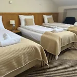 Iris Aparthotel